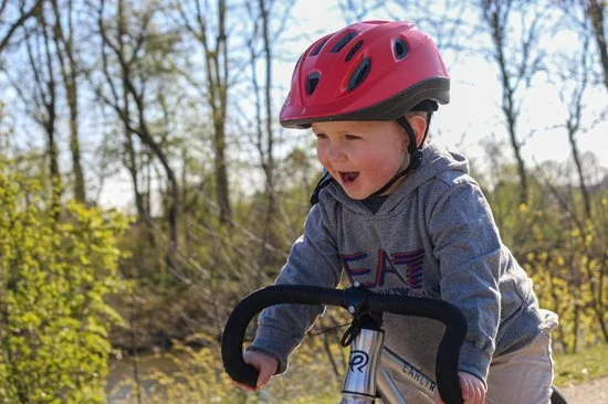 BBB Cycling Boogy Fietshelm - Kind - Maat S - Glanzend Rood - BHE-37 3 BBB Cycling Boogy Fietshelm - Kind - Maat S - Glanzend Rood - BHE-37 - Afbeelding 3