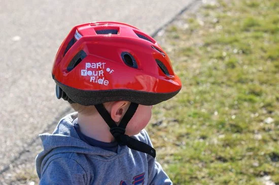 BBB Cycling Boogy Fietshelm - Kind - Maat S - Glanzend Rood - BHE-37 6 BBB Cycling Boogy Fietshelm - Kind - Maat S - Glanzend Rood - BHE-37 - Afbeelding 6