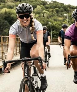 Rogelli Modesta - Fietsshirt Met Korte Mouwen - Dames 43 Rogelli Modesta - Fietsshirt Met Korte Mouwen - Dames -Fietsen-accessoires Verkoopwinkel 550x366 3