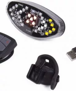 Benson Fietslamp Met Richtingaanwijzer - LED Licht - Afstandsbediening -Fietsen-accessoires Verkoopwinkel 550x388 2