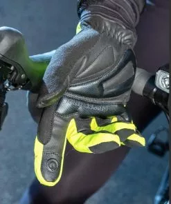 BBB Cycling WaterShield Fietshandschoenen Winter - Fiets Handschoenen Touchscreen - 0-10 - Wind- En Waterdicht - Neon Geel - Maat XXL -Fietsen-accessoires Verkoopwinkel 550x797 1